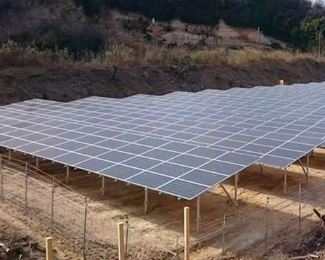 Système de montage en panneau solaire à la terre